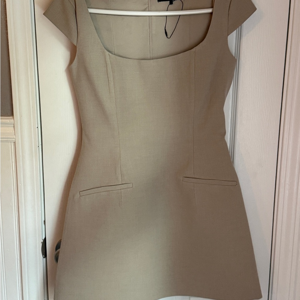 Elegant Tan Sleeveless Dress